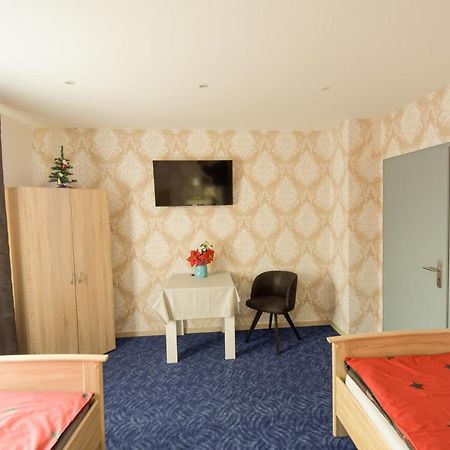 Mainzimmer - Business Apartments Hasloch  Exterior foto