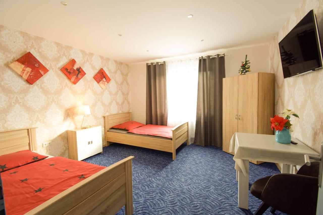 Mainzimmer - Business Apartments Hasloch  Exterior foto