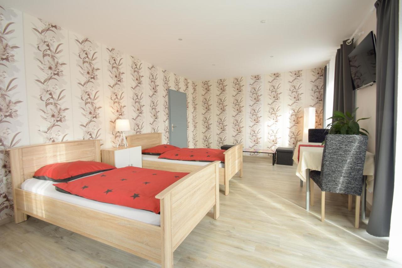 Mainzimmer - Business Apartments Hasloch  Exterior foto